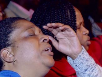 Benjamin Dube – I Bless Your Name /  Wena Uyingcwele / Mananjalo Ft. Sicelo Moya